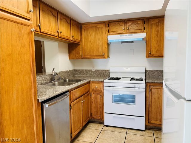 4069 Nook Way B, Las Vegas, NV 89103