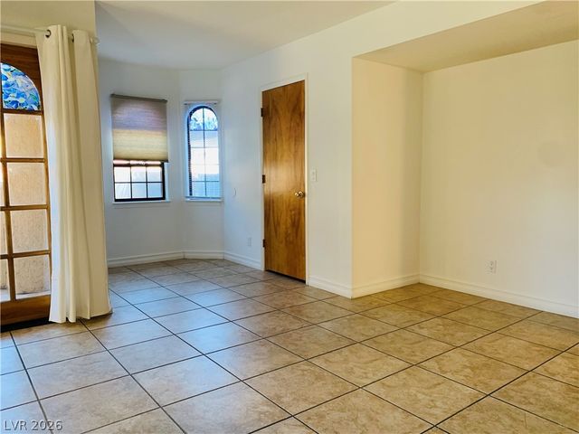 4069 Nook Way B, Las Vegas, NV 89103