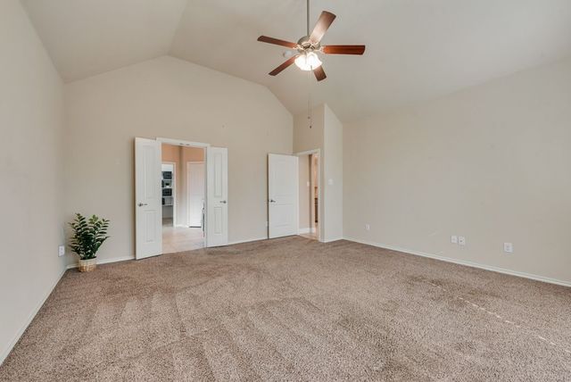 13 Mapleridge Drive, Edgecliff Village, TX 76134