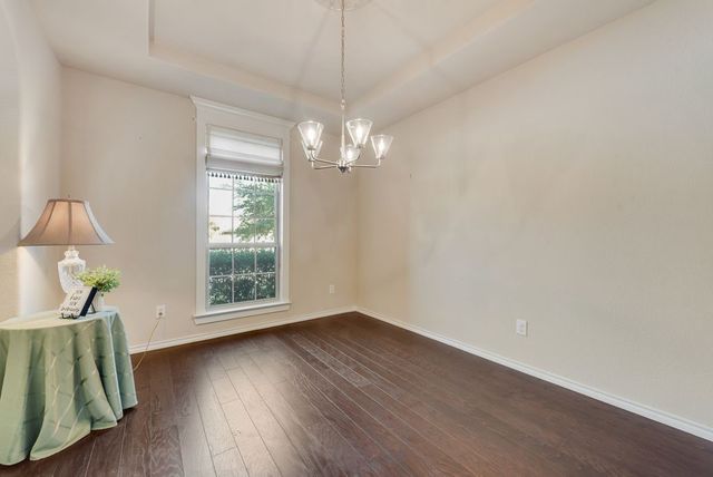 13 Mapleridge Drive, Edgecliff Village, TX 76134