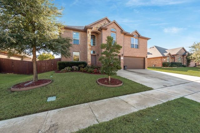 13 Mapleridge Drive, Edgecliff Village, TX 76134