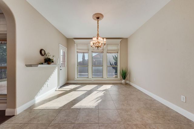 13 Mapleridge Drive, Edgecliff Village, TX 76134