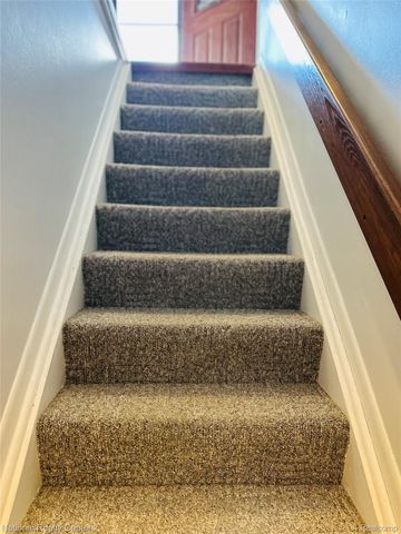 9870 Cambridge Court 2, Green Oak Township, MI 48178