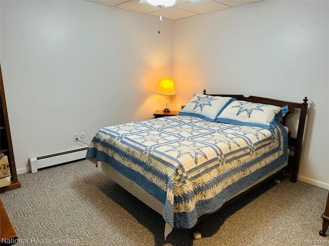 9870 Cambridge Court 2, Green Oak Township, MI 48178