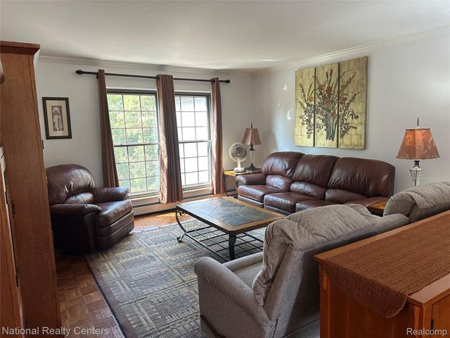 9870 Cambridge Court 2, Green Oak Township, MI 48178