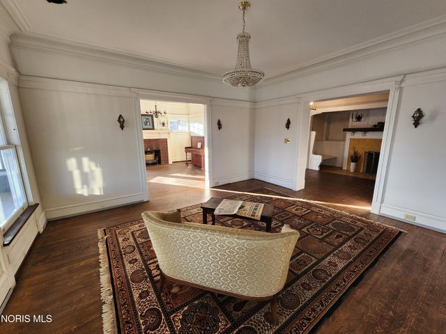 424 Winthrop Street, Toledo, OH 43620