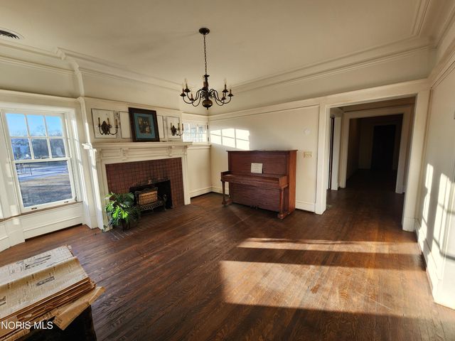 424 Winthrop Street, Toledo, OH 43620