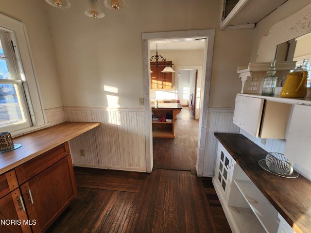424 Winthrop Street, Toledo, OH 43620