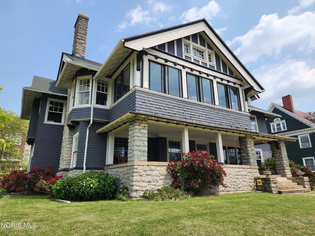 424 Winthrop Street, Toledo, OH 43620