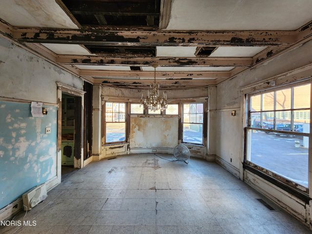 424 Winthrop Street, Toledo, OH 43620