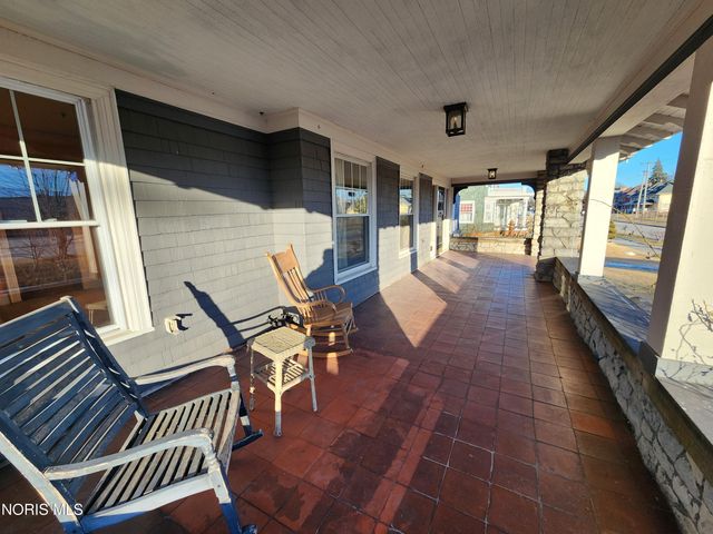 424 Winthrop Street, Toledo, OH 43620