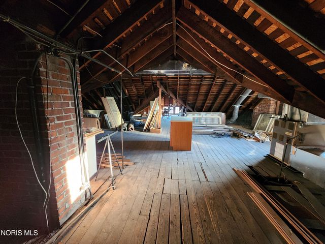 424 Winthrop Street, Toledo, OH 43620