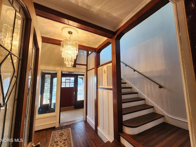 424 Winthrop Street, Toledo, OH 43620