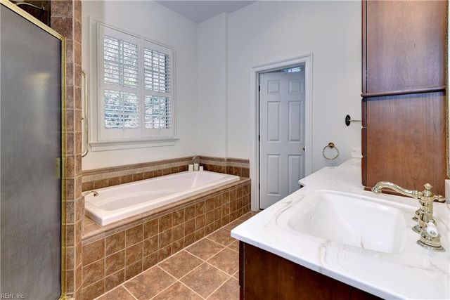 109 Wolf CRK, Williamsburg, VA 23188