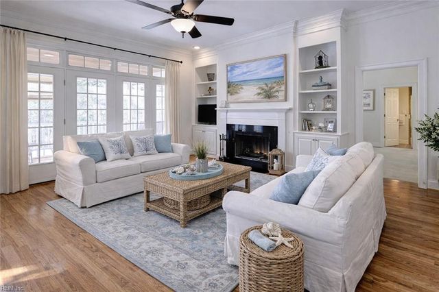 109 Wolf CRK, Williamsburg, VA 23188