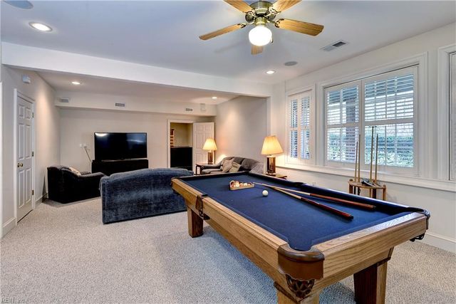 109 Wolf CRK, Williamsburg, VA 23188