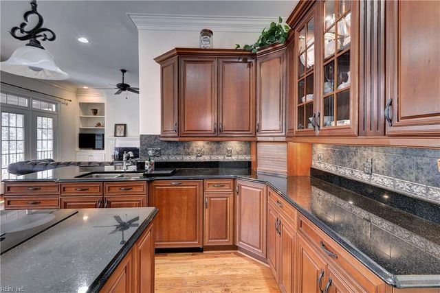 109 Wolf CRK, Williamsburg, VA 23188