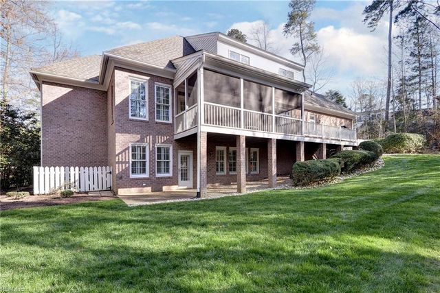 109 Wolf CRK, Williamsburg, VA 23188