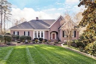 109 Wolf CRK, Williamsburg, VA 23188