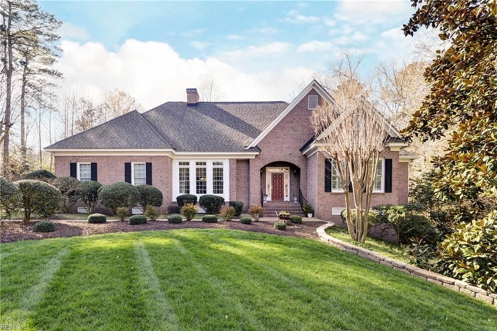 109 Wolf CRK, Williamsburg, VA 23188