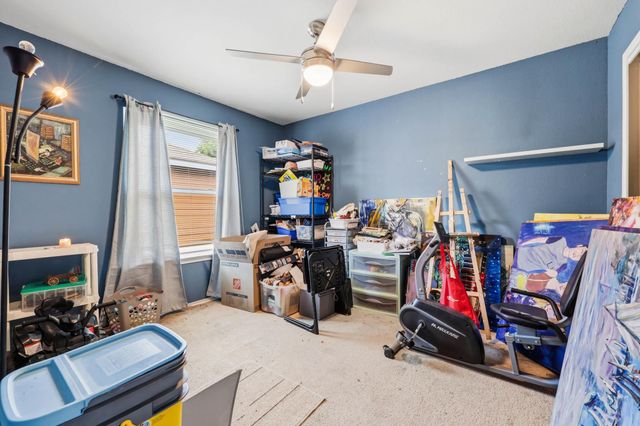 17912 Honey Locust LN, Elgin, TX 78621