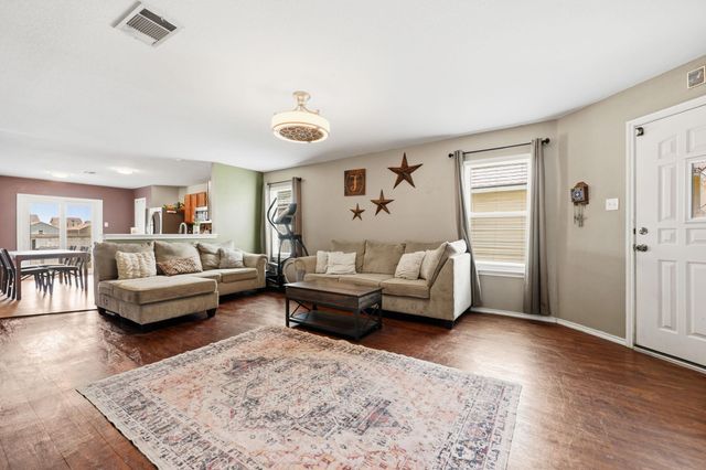 17912 Honey Locust LN, Elgin, TX 78621