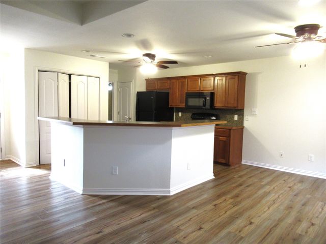 2214 Kaitlyn Circle, Caddo Mills, TX 75135