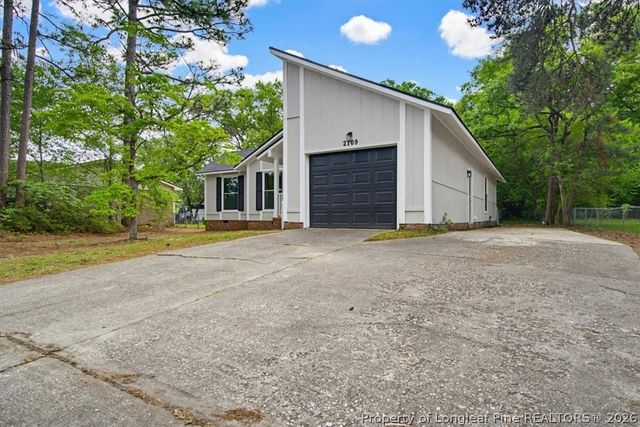 2109 Lakeridge Drive, Fayetteville, NC 28304