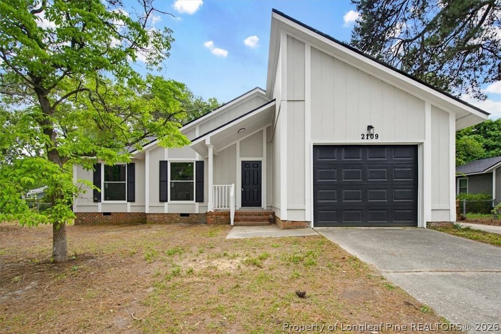 2109 Lakeridge Drive, Fayetteville, NC 28304