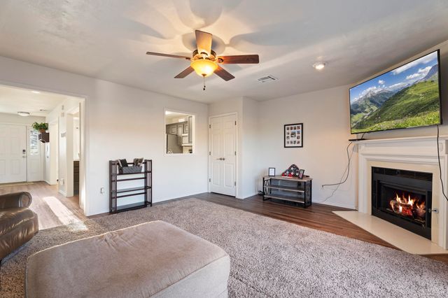 31990 S 624 Place B3, Grove, OK 74344