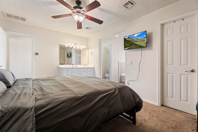 31990 S 624 Place B3, Grove, OK 74344