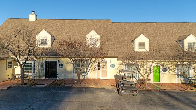 31990 S 624 Place B3, Grove, OK 74344