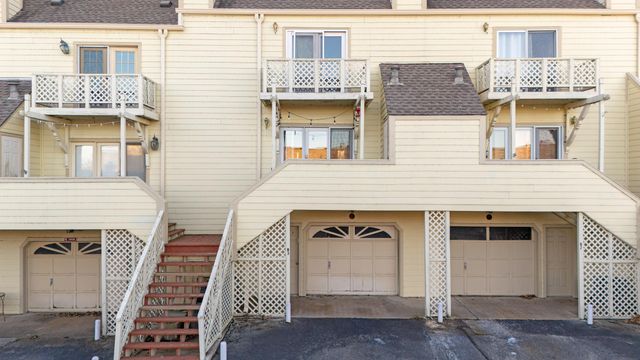 31990 S 624 Place B3, Grove, OK 74344