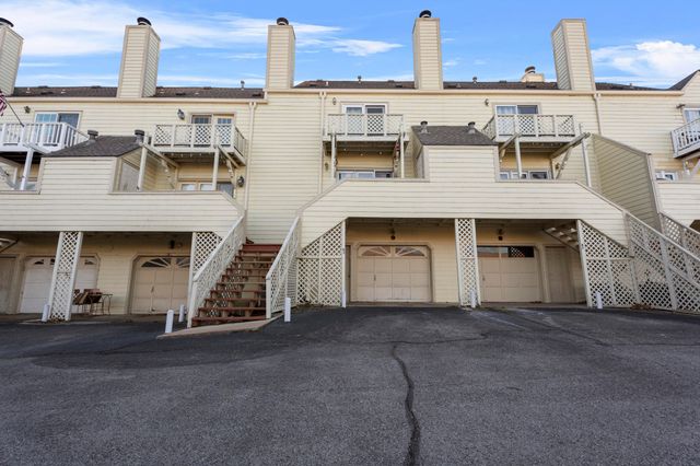 31990 S 624 Place B3, Grove, OK 74344