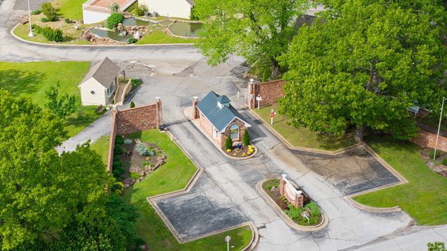 31990 S 624 Place B3, Grove, OK 74344