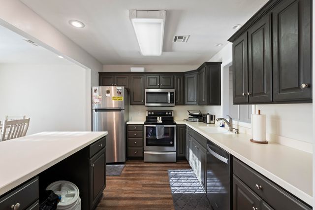 31990 S 624 Place B3, Grove, OK 74344