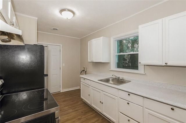 1944 Washington Road, East Point, GA 30344