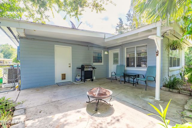 2 Ronnie Circle, Holly Hill, FL 32117