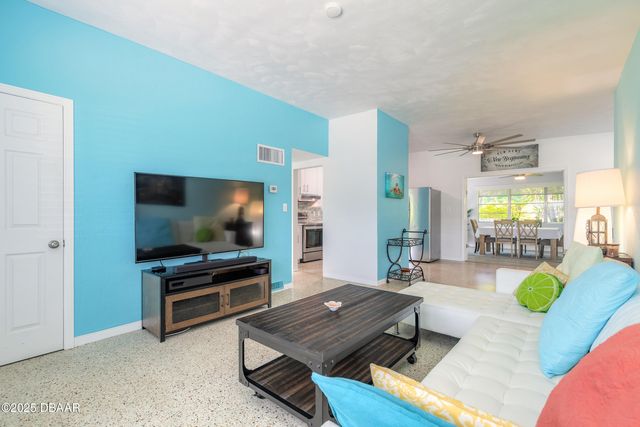 2 Ronnie Circle, Holly Hill, FL 32117