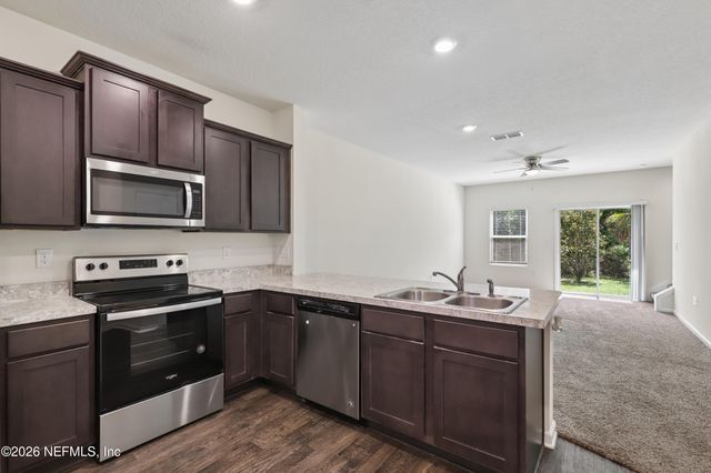 7927 ECHO SPRINGS Road, Jacksonville, FL 32256