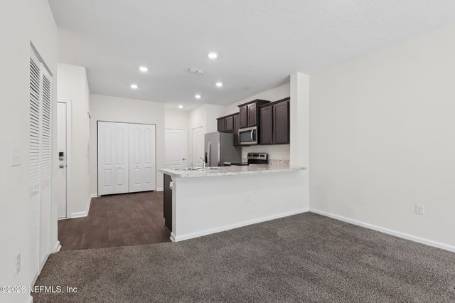 7927 ECHO SPRINGS Road, Jacksonville, FL 32256