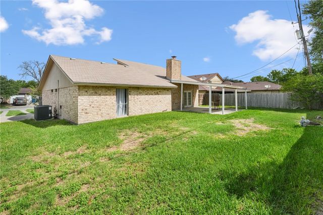 7006 Wakeforest Dr, Corpus Christi, TX 78413