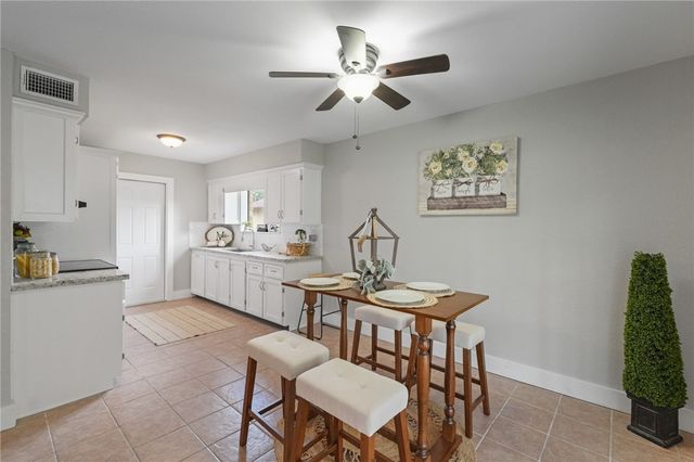 7006 Wakeforest Dr, Corpus Christi, TX 78413