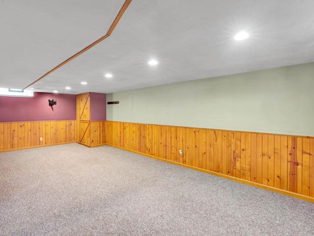 1502 E Tripoli AVENUE, Milwaukee, WI 53207