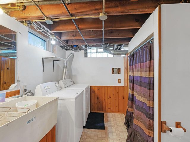 1502 E Tripoli AVENUE, Milwaukee, WI 53207