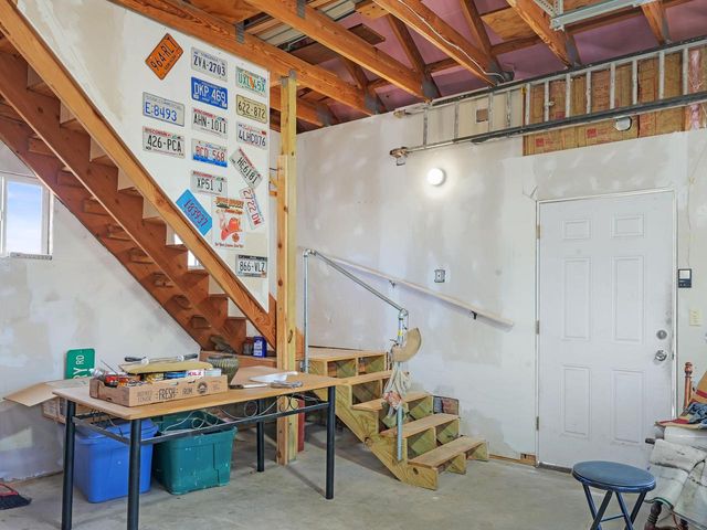 1502 E Tripoli AVENUE, Milwaukee, WI 53207