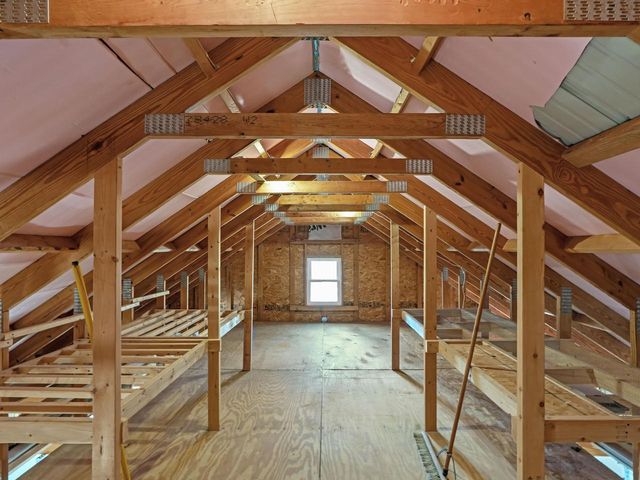 1502 E Tripoli AVENUE, Milwaukee, WI 53207