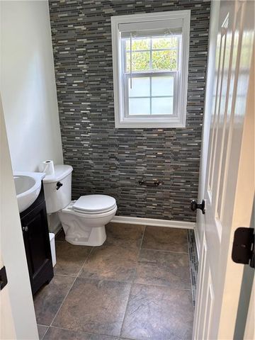 2908 Belfaire Lake Drive, Dacula, GA 30019
