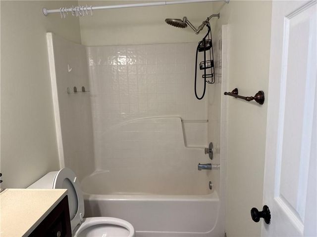 2908 Belfaire Lake Drive, Dacula, GA 30019