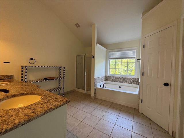 2908 Belfaire Lake Drive, Dacula, GA 30019